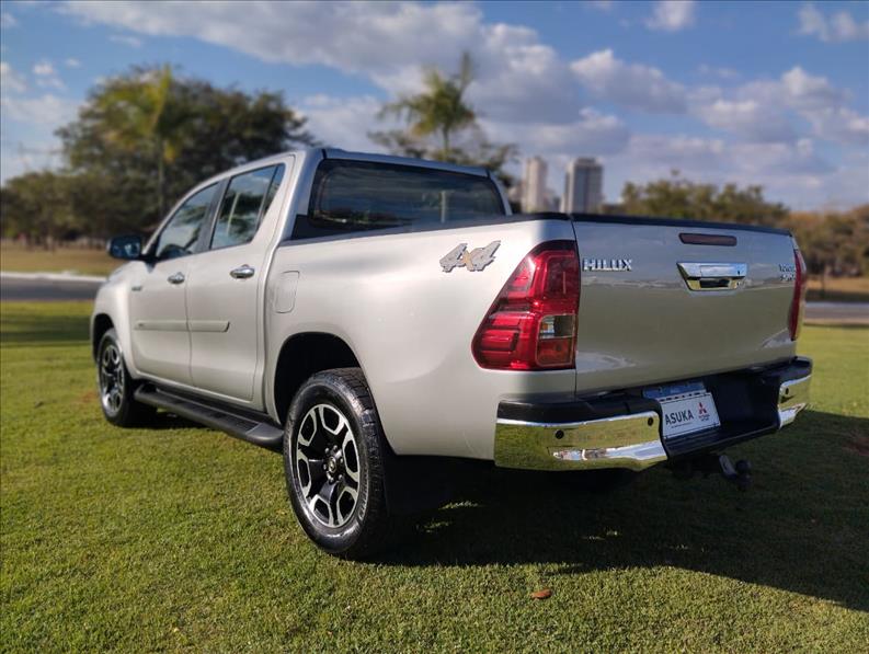  HILUX  2.7 VVT-I CD SRV 4X4 3
