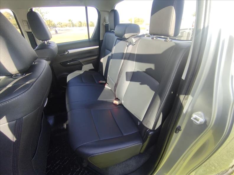  HILUX  2.7 VVT-I CD SRV 4X4 12