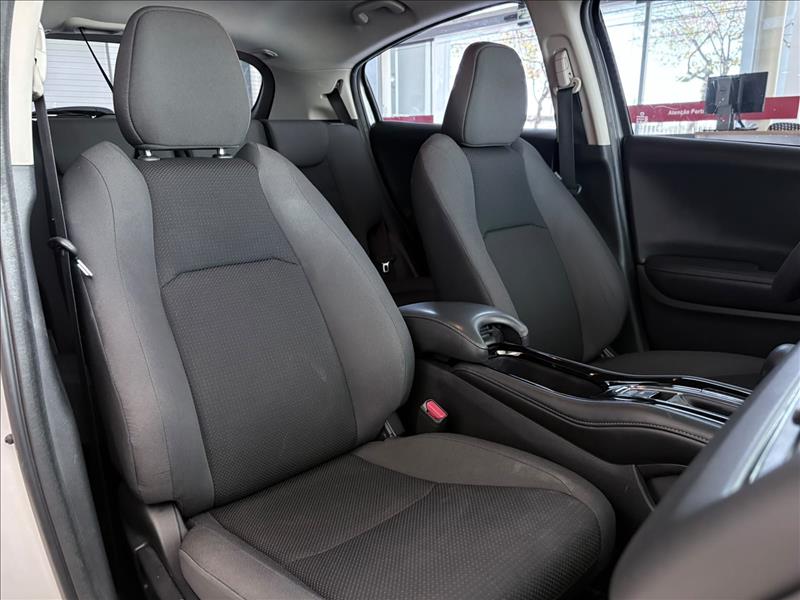  HR-V  1.8 16V LX 6