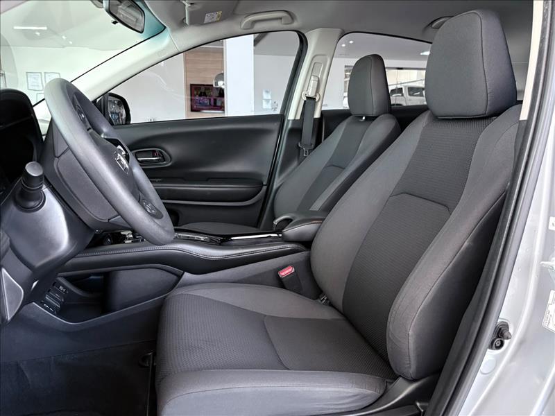  HR-V  1.8 16V LX 8