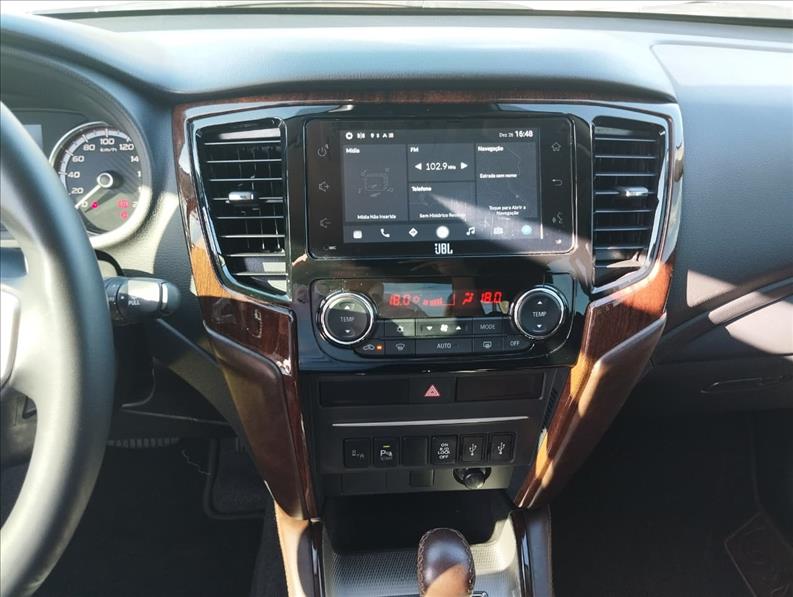  L200 TRITON  2.4 16V Turbo Sport Hpe-s Terra CD 4X4 11