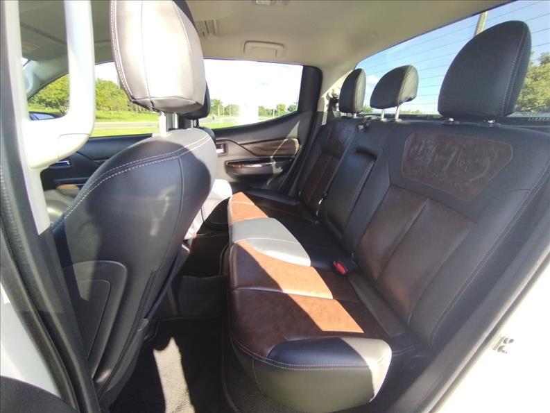  L200 TRITON  2.4 16V Turbo Sport Hpe-s Terra CD 4X4 7