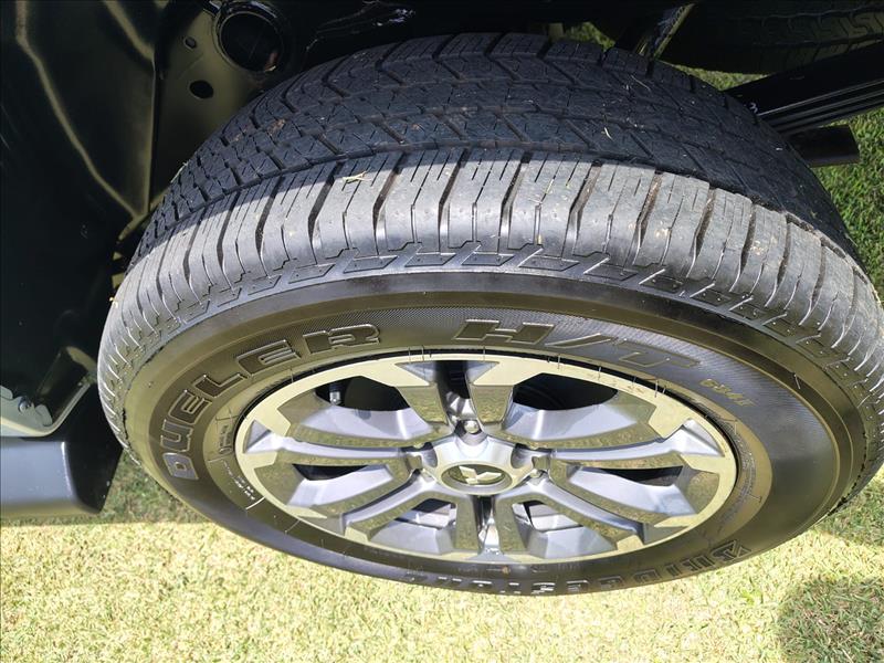  L200 TRITON  2.4 16V Turbo Sport Hpe-s CD 4X4 12