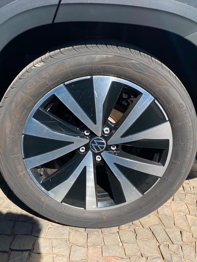  TAOS  1.4 250 TSI Highline 14
