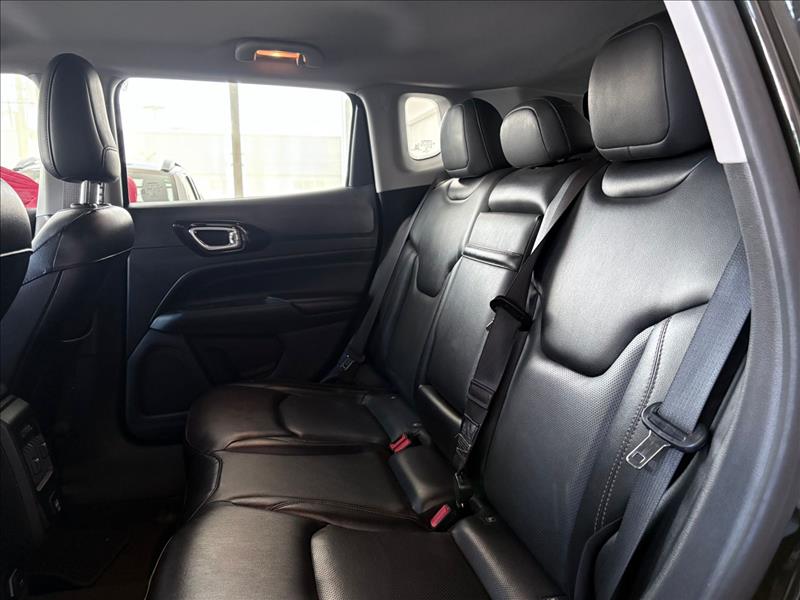  COMPASS  1.3 T270 Turbo Limited 7