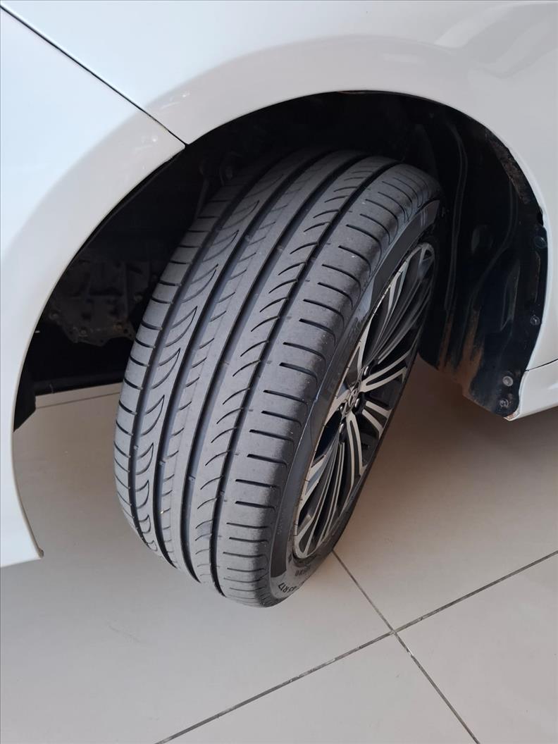  COROLLA  1.8 VVT-I Hybrid Altis 