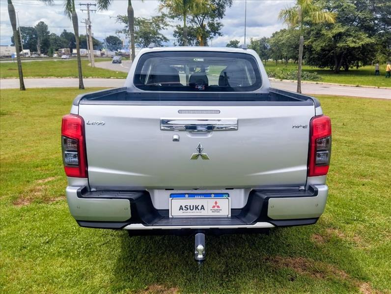  L200 TRITON  2.4 16V Turbo Sport HPE CD 4X4 3