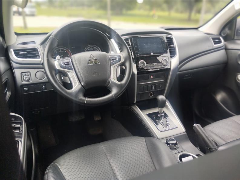  L200 TRITON  2.4 16V Turbo Sport HPE CD 4X4 9