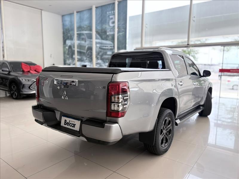  L200 TRITON  2.4 16V Turbo Sport Hpe-s CD 4X4 1