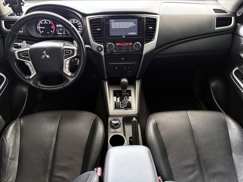  L200 TRITON  2.4 16V Turbo Sport Hpe-s CD 4X4 10