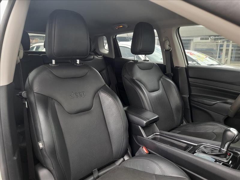  COMPASS  1.3 T270 Turbo Sport 6