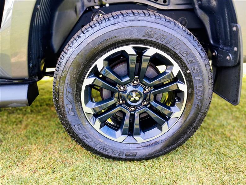  L200 TRITON  2.4 16V Turbo Sport HPE CD 4X4 14