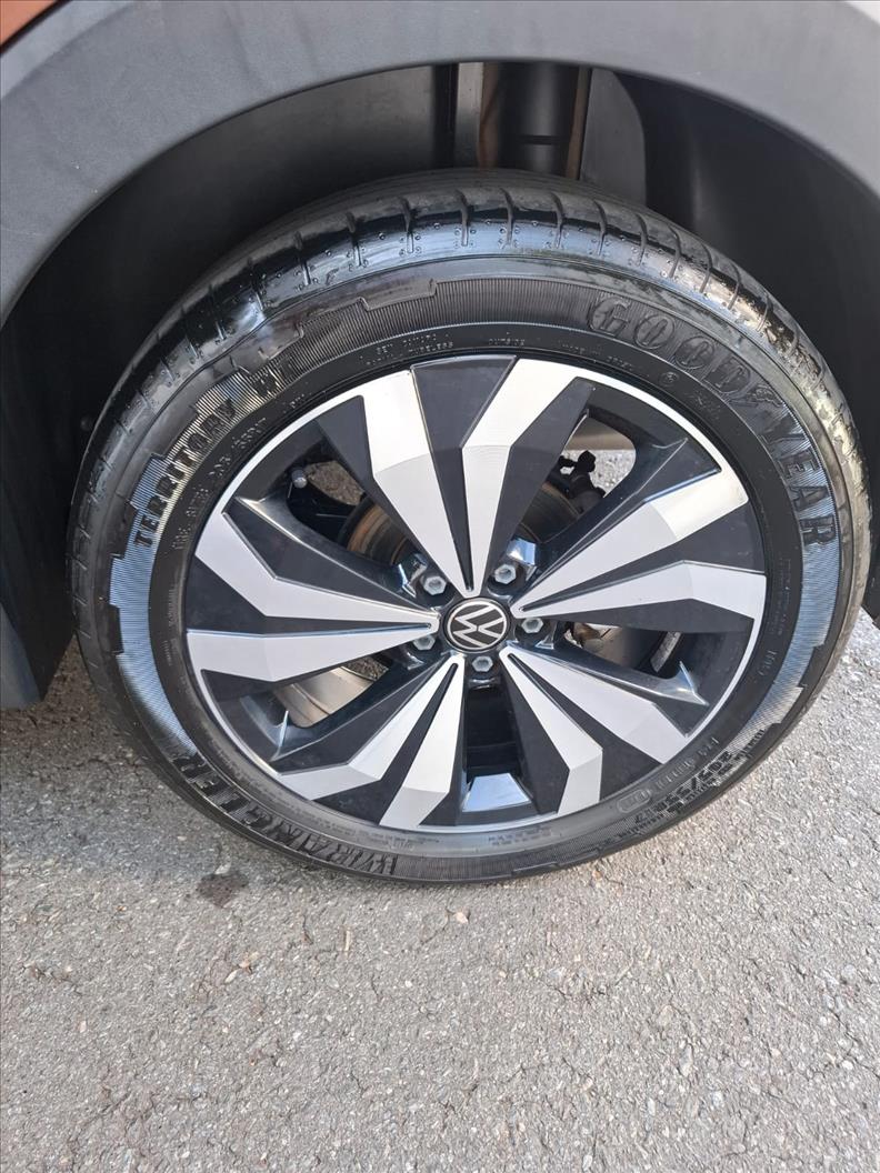 T-CROSS 1.4 250 TSI Highline T-CROSS 1.4 250 TSI Highline