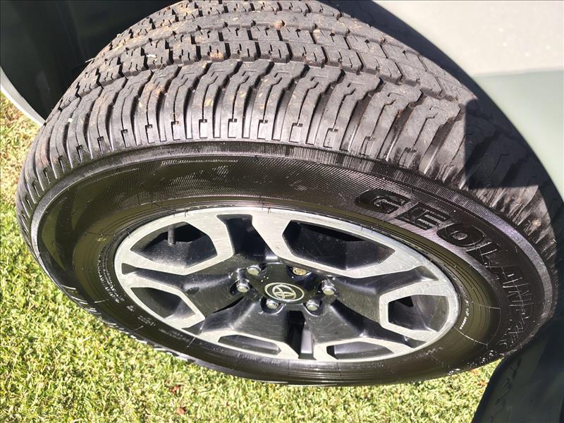  HILUX  2.8 D-4d Turbo CD SRX 4X4 13