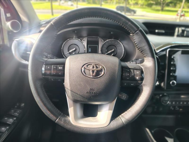  HILUX  2.8 D-4d Turbo CD SRX 4X4 10