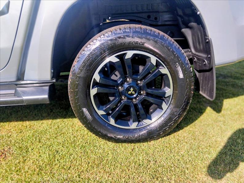  L200 TRITON  2.4 16V Turbo Sport HPE CD 4X4 15