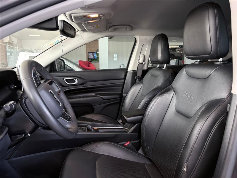  COMPASS  1.3 T270 Turbo Longitude 8