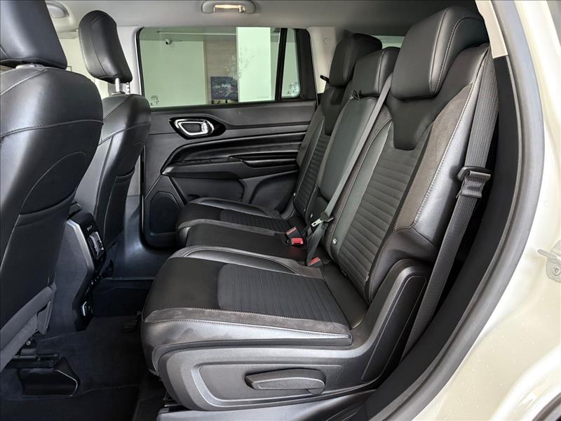  COMMANDER  2.0 Td380 Turbo Limited 9