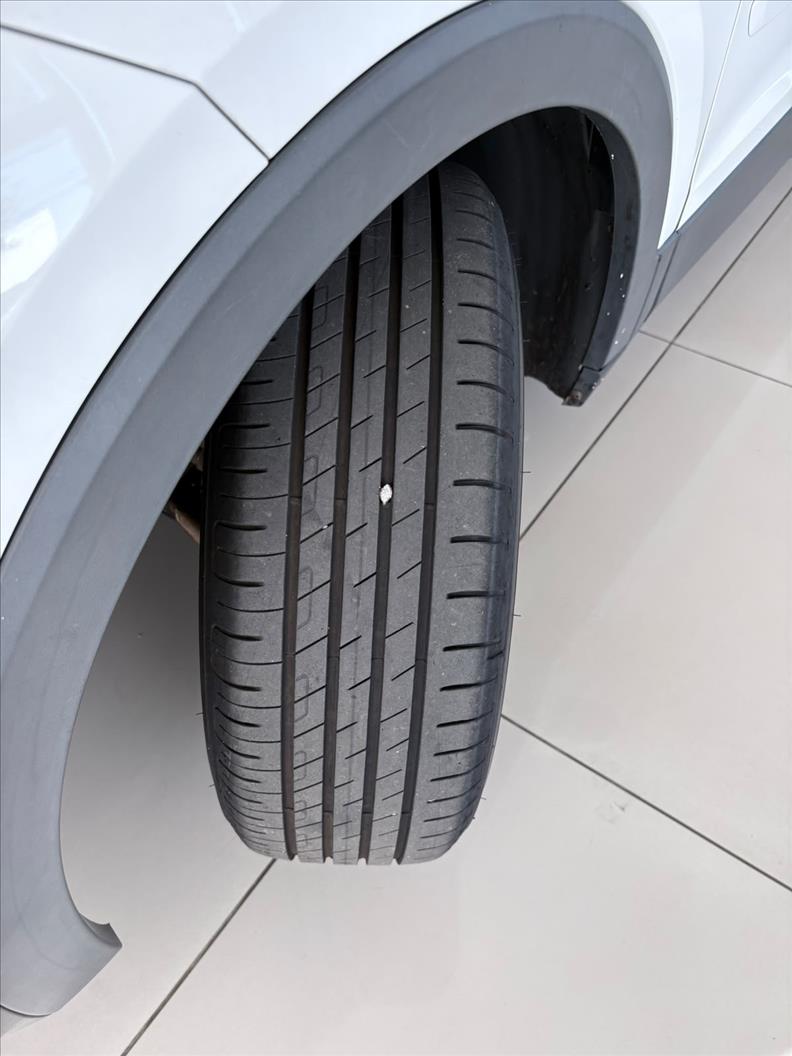  T-CROSS  1.0 200 TSI Sense 16