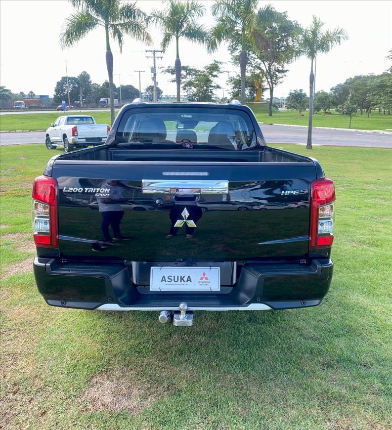  L200 TRITON  2.4 16V Turbo Sport Hpe-s CD 4X4 2