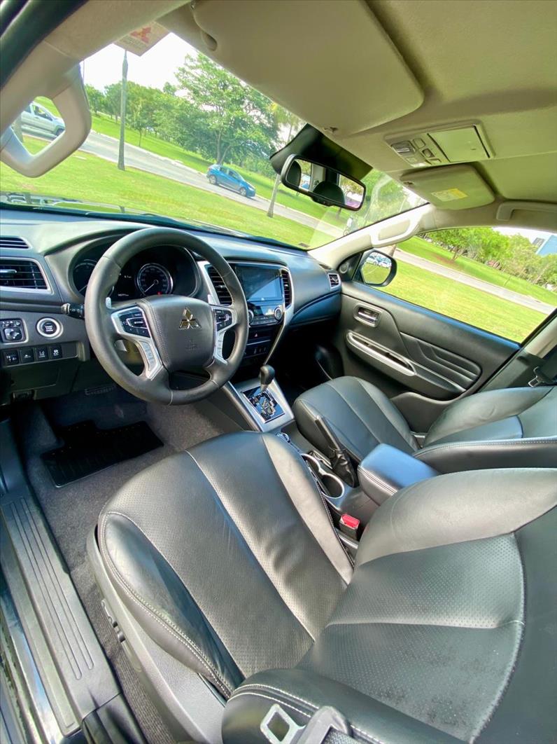  L200 TRITON  2.4 16V Turbo Sport Hpe-s CD 4X4 10