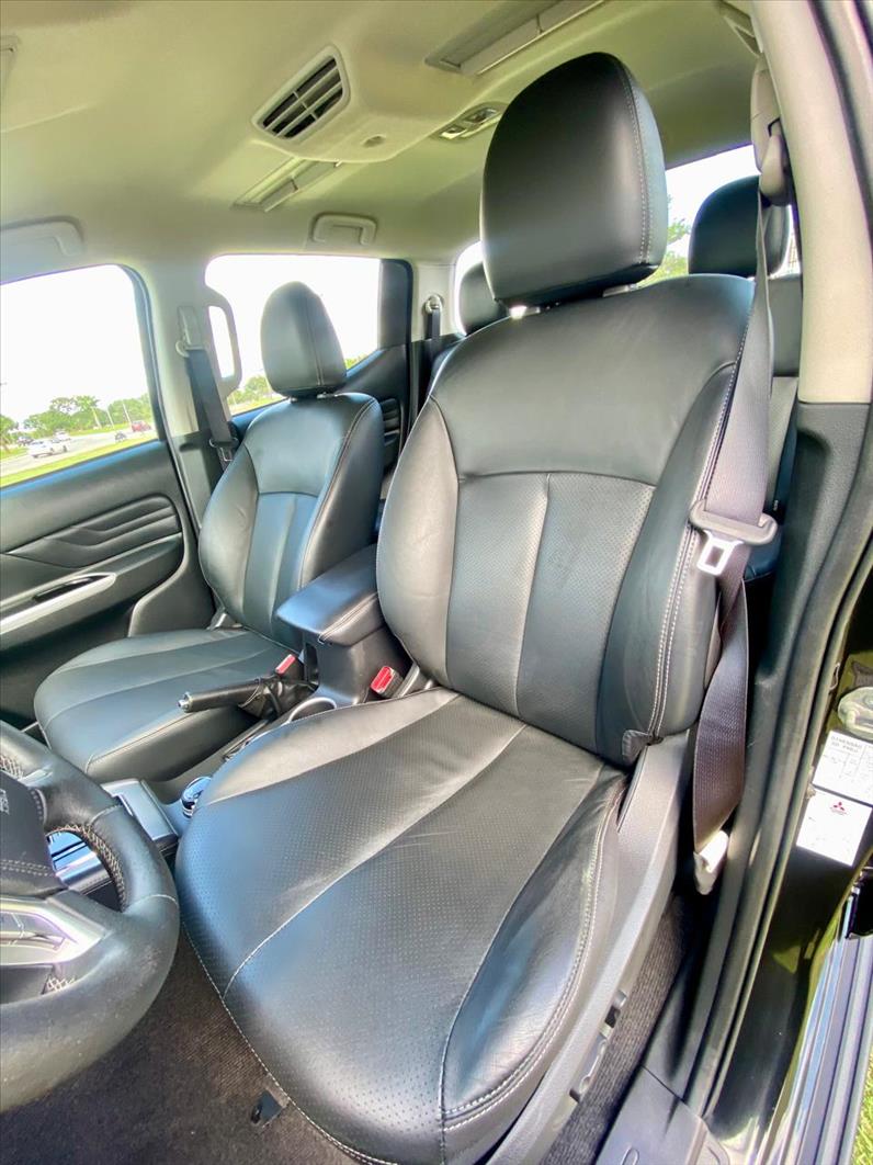  L200 TRITON  2.4 16V Turbo Sport Hpe-s CD 4X4 6