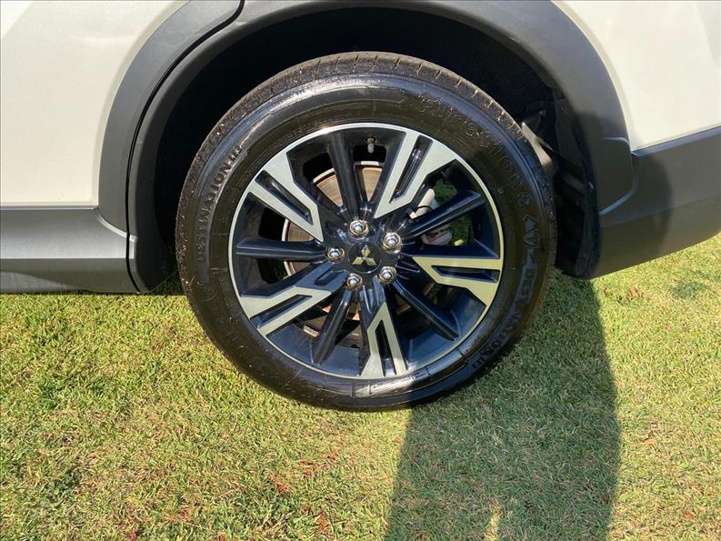  ECLIPSE CROSS  1.5 Mivec Turbo GLS 13
