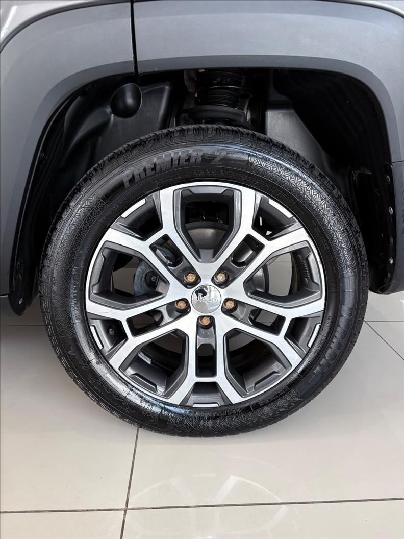  RENEGADE  1.3 T270 Turbo Longitude 15
