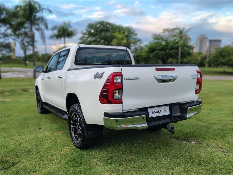  HILUX  2.8 D-4d Turbo CD SRV 4X4 3