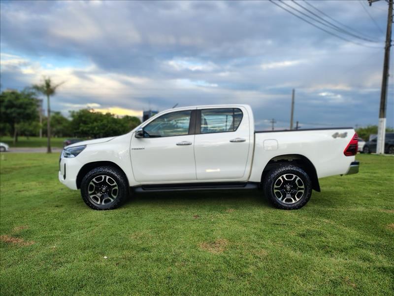  HILUX  2.8 D-4d Turbo CD SRV 4X4 4