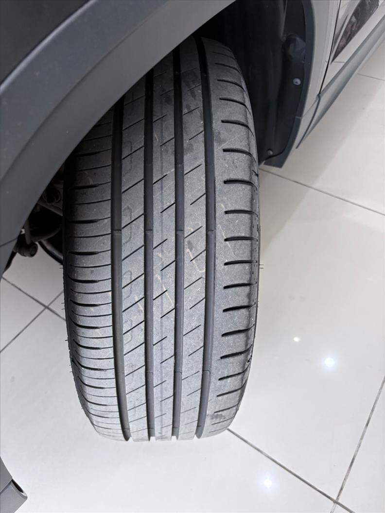  TAOS  1.4 250 TSI Highline 16