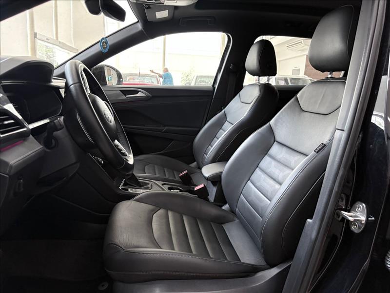  TAOS  1.4 250 TSI Highline 8