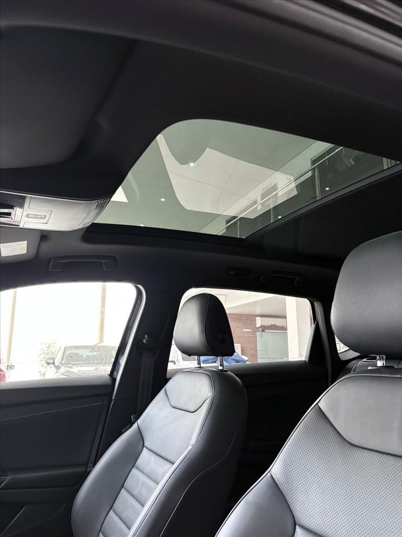  TAOS  1.4 250 TSI Highline 10