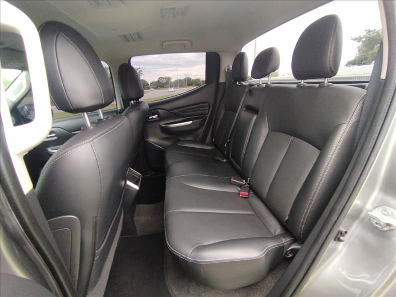  L200 TRITON  2.4 16V Turbo Sport HPE CD 4X4 7