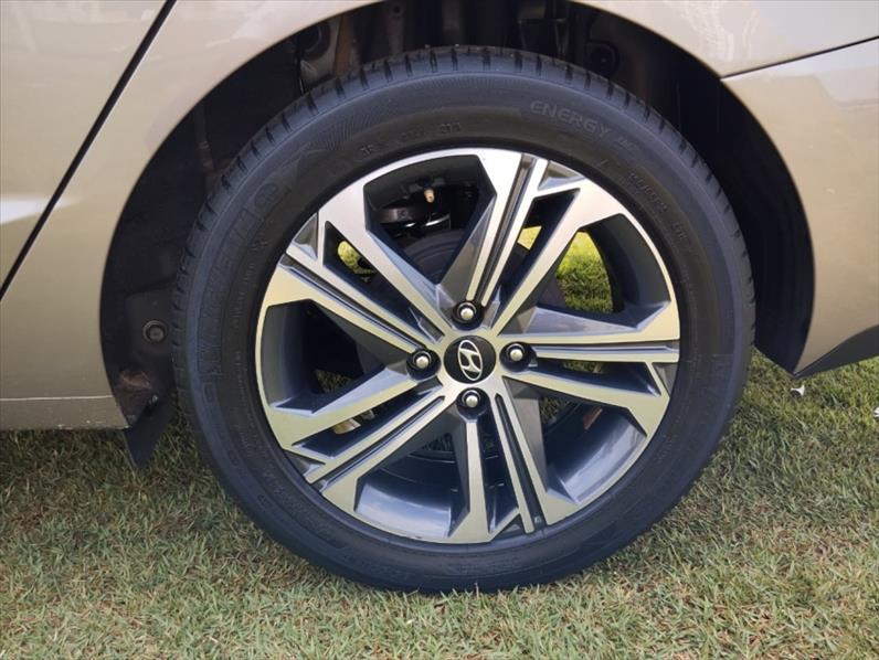  HB20S  1.0 Tgdi Platinum Plus 13