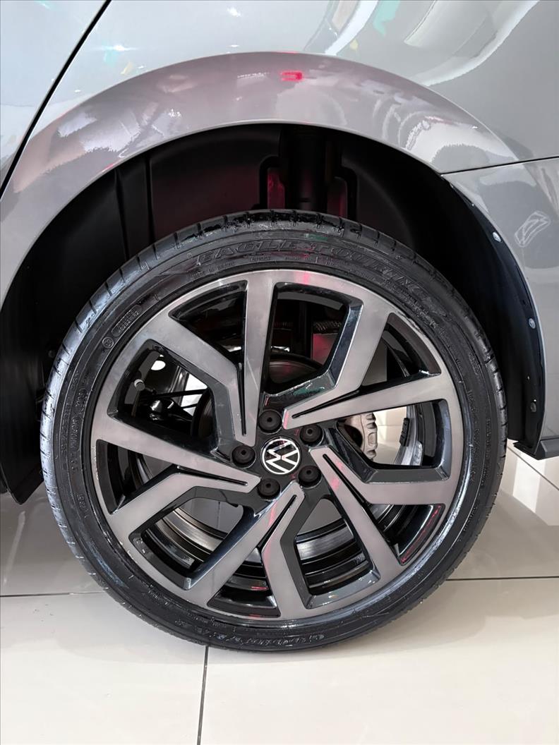  VIRTUS  1.4 250 TSI Exclusive 17