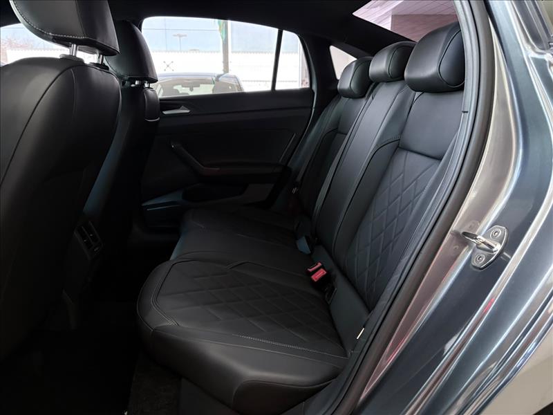  VIRTUS  1.4 250 TSI Exclusive 9