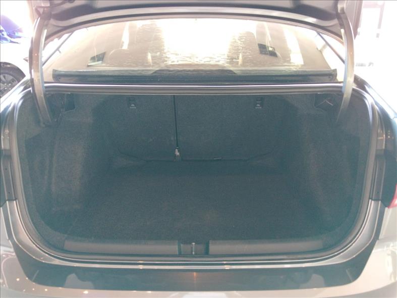  VIRTUS  1.0 200 TSI Comfortline 14