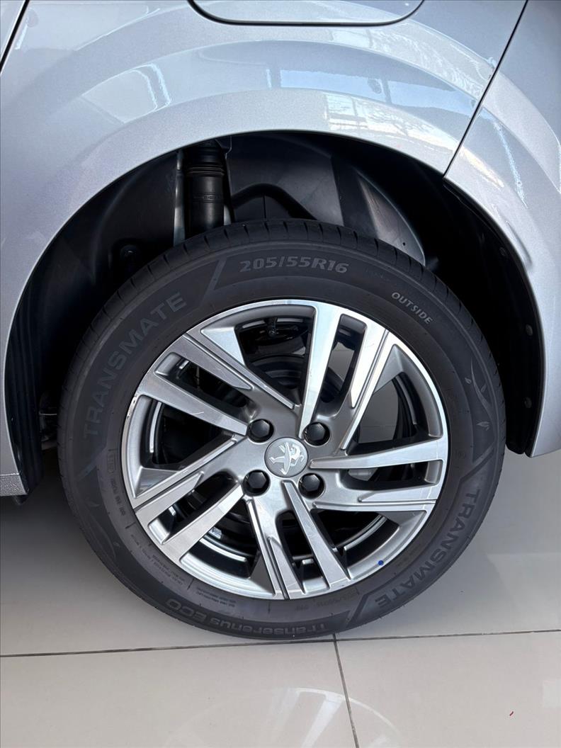  208  1.6 16V Griffe 18