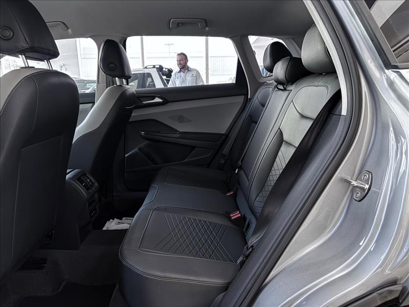  TAOS  1.4 250 TSI Comfortline 9