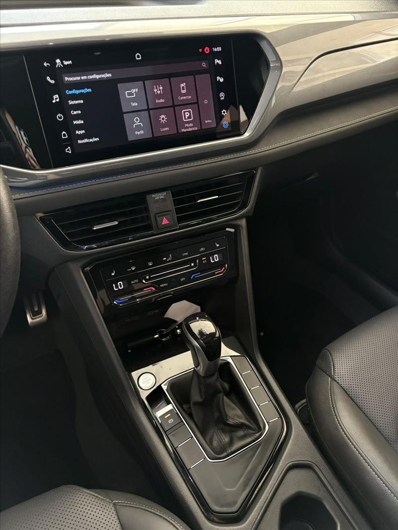  TAOS  1.4 250 TSI Highline 13