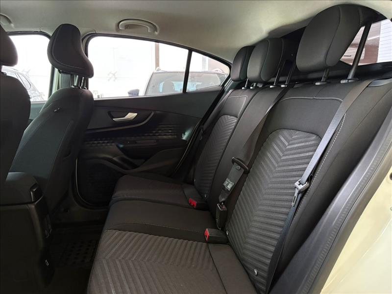  FASTBACK  1.0 Turbo 200 Audace 9