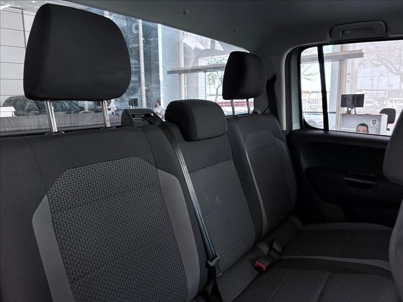  AMAROK  3.0 V6 TDI Comfortline CD 4motion 7