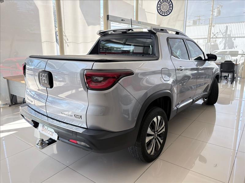  TORO  2.0 16V Turbo Volcano 4WD 1