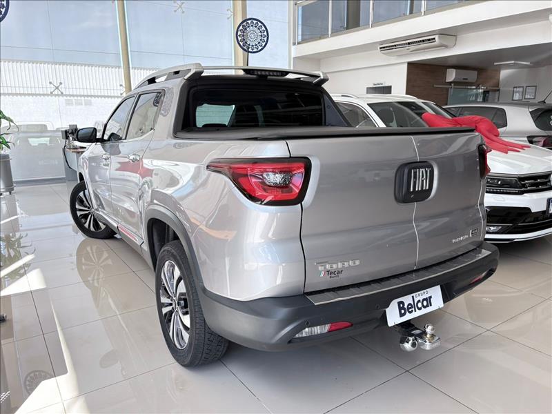  TORO  2.0 16V Turbo Volcano 4WD 3