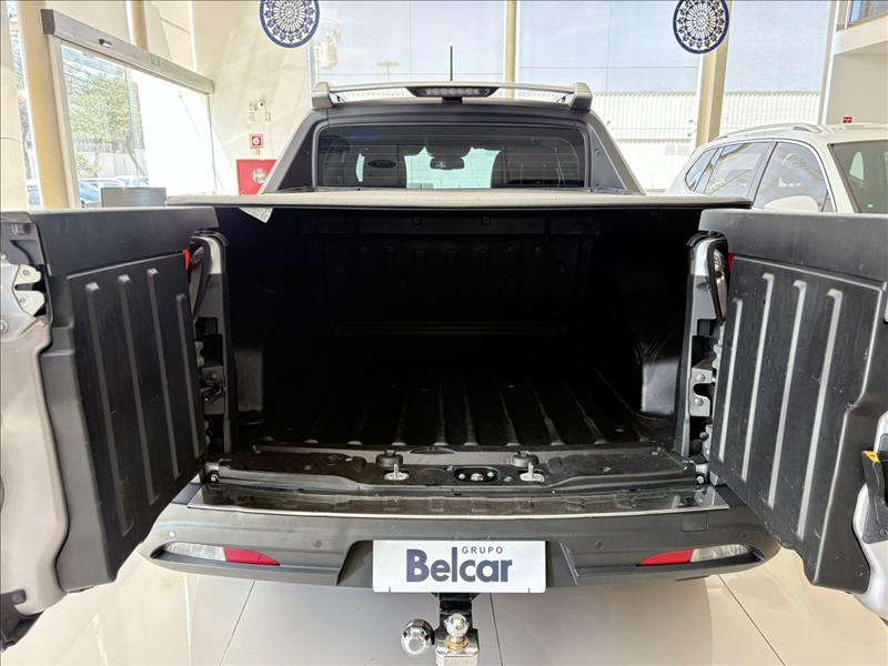  TORO  2.0 16V Turbo Volcano 4WD 14