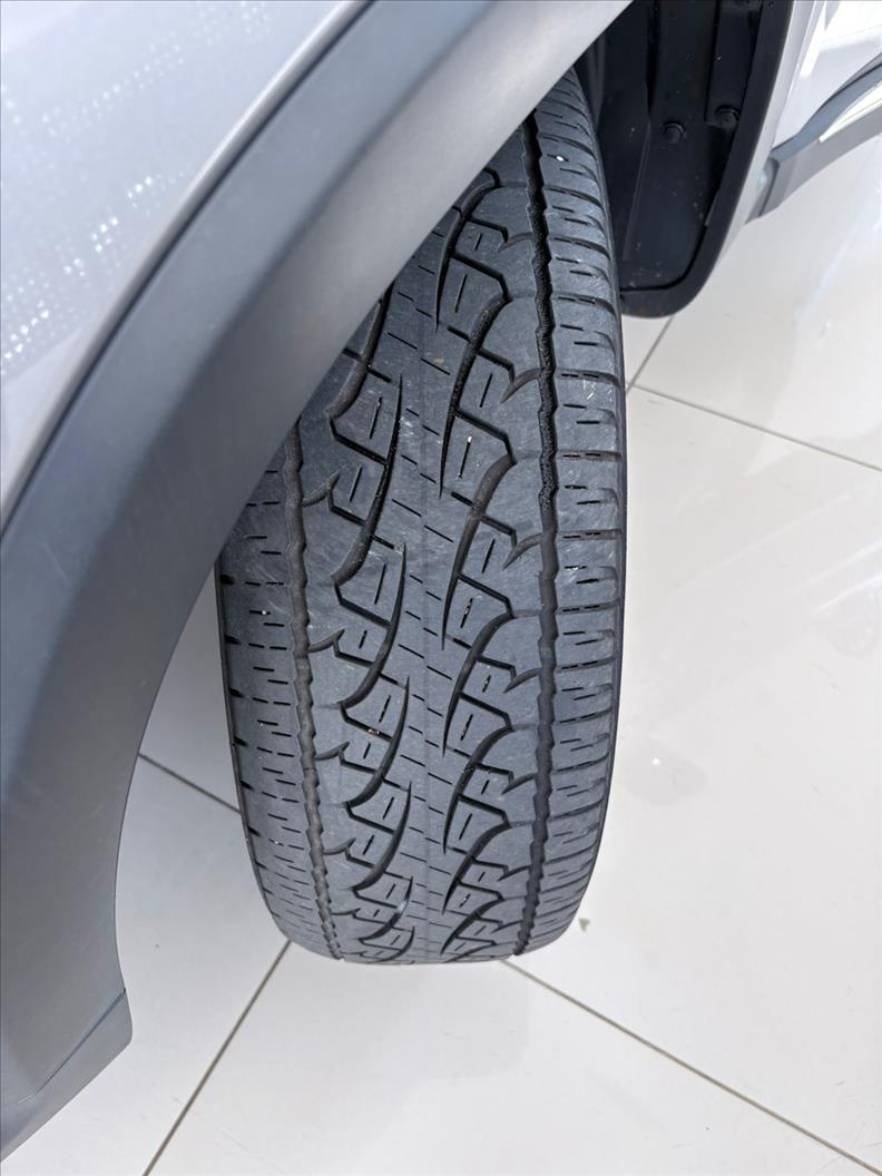  TORO  2.0 16V Turbo Volcano 4WD 15