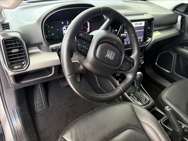  TORO  2.0 16V Turbo Volcano 4WD 11