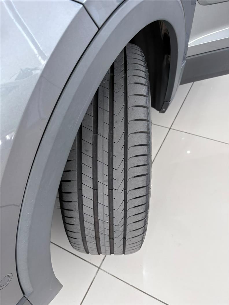  T-CROSS  1.4 250 TSI Highline 16