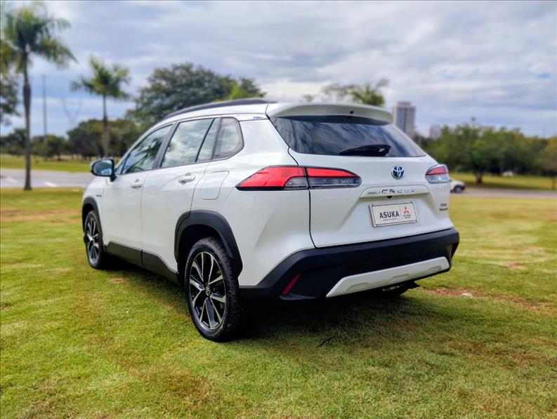  COROLLA CROSS  1.8 VVT-I Hybrid XRX 3